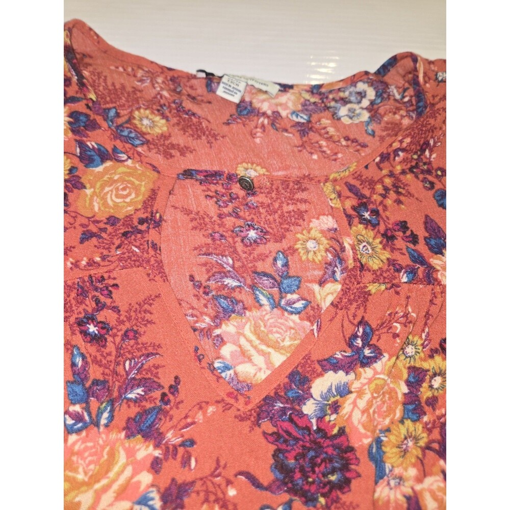 American Eagle Outfitters Rust Multicolor Floral Keyhole Blouse Button Accent XS - Picture 7 of 9